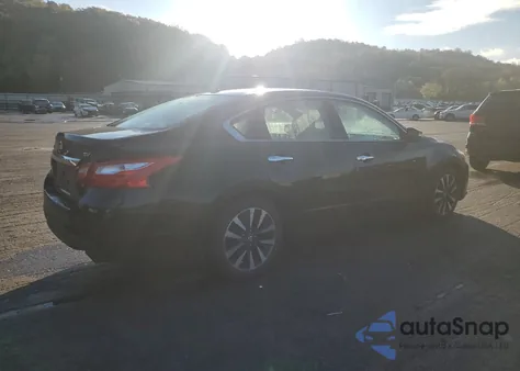 2016 Nissan Altima 2.5 z USA, uszkodzony, nr VIN 1N4AL3AP7GC269930